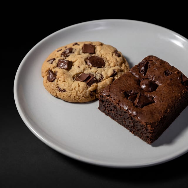 Chocolate Cookie & Brownie.